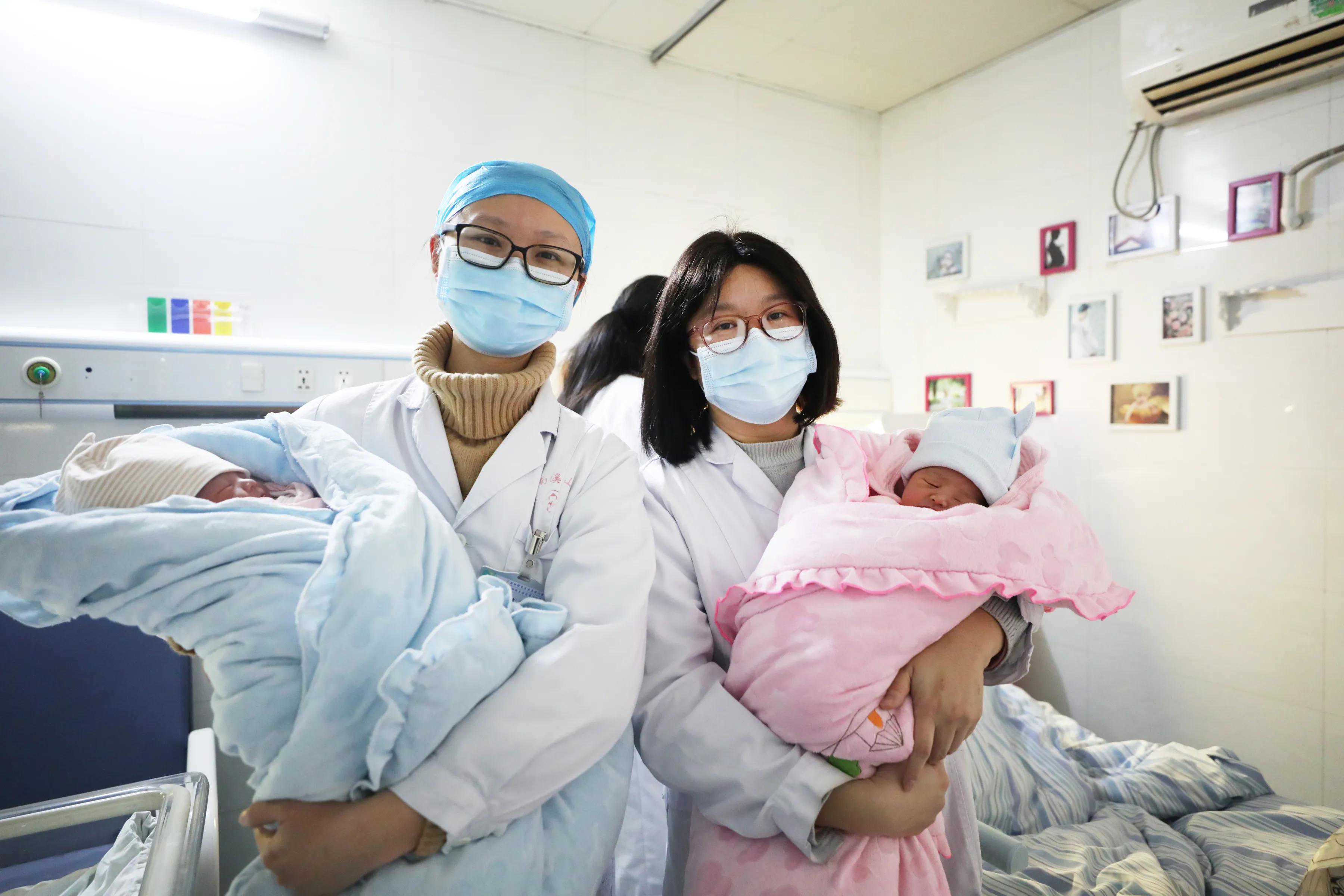上海抽血送香港验血多少钱,年货节宝妈“开盲盒”喜获双“诞”！南溪山医院